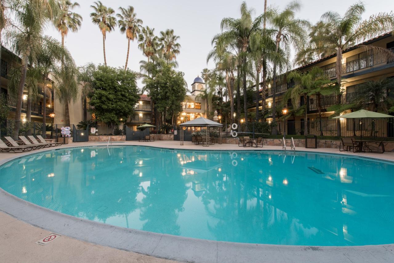 Vanllee Hotel Covina Exterior foto