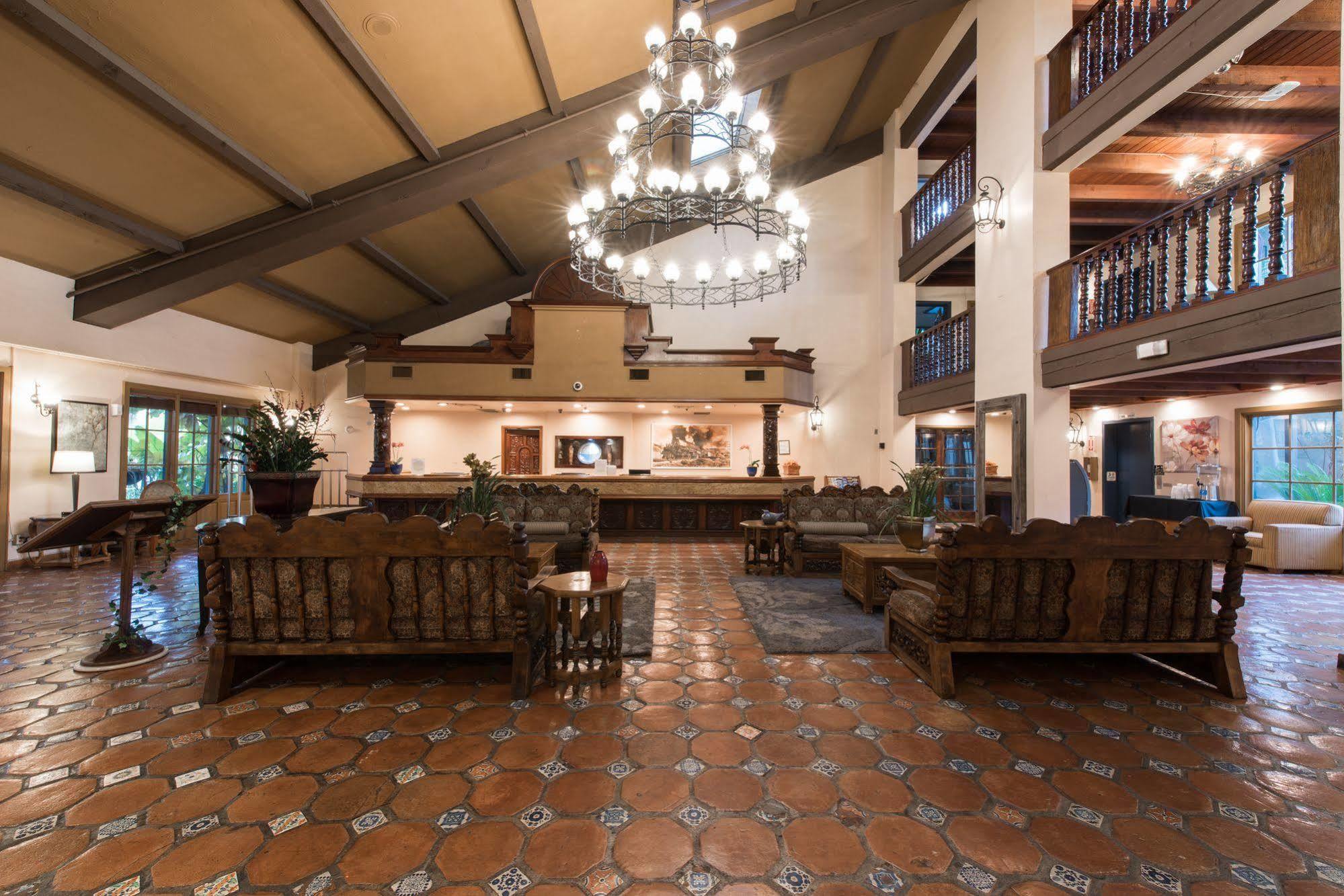 Vanllee Hotel Covina Exterior foto